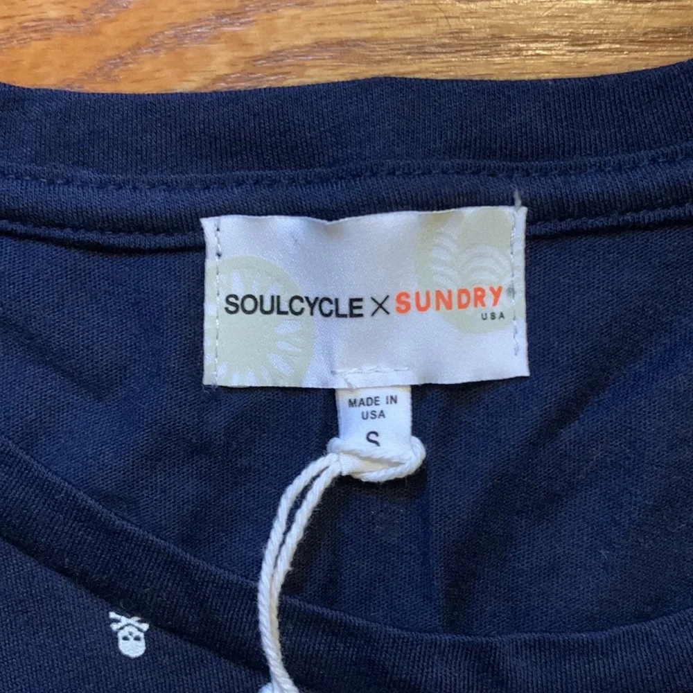 NWT 🏴☠️ Soulcycle x Sundry Navy Blue Skull Print Tank. size S - Picture 2 of 7